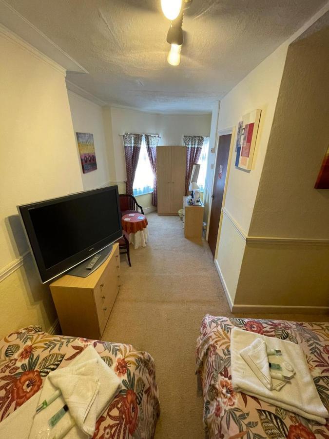 Bed and Breakfast Nevele à Blackpool Extérieur photo